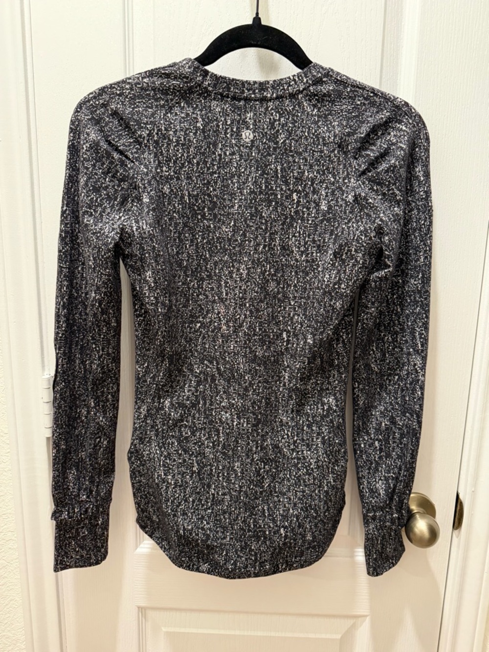 Lululemon Extra Mile Long Sleeve Running Luon Suited Jacquard Black/White Size 4